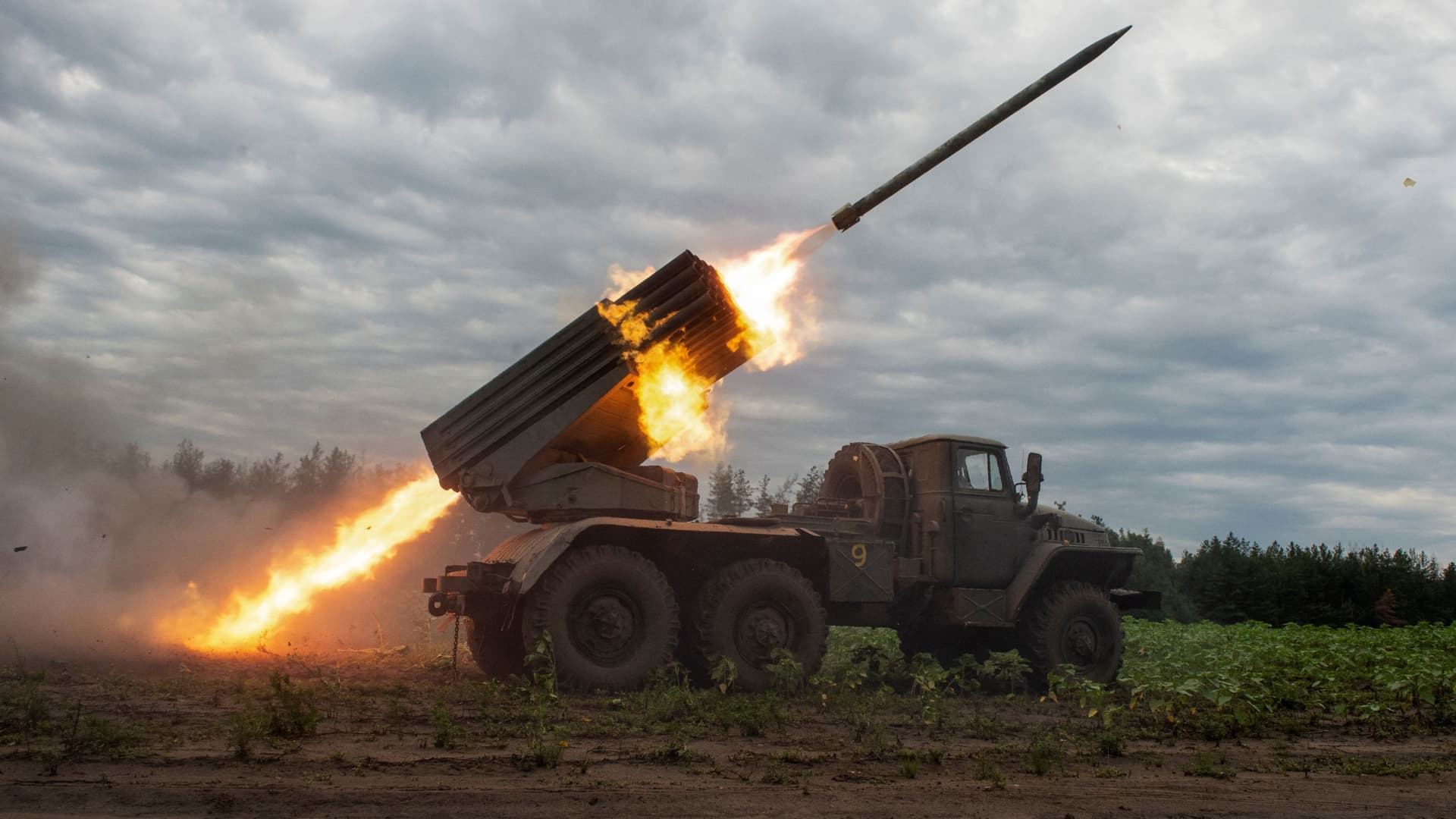 Ukrainian servicemen fire with a BM21 Grad multiple launch rocket system in the Kharkiv region, Ukraine August 2, 2022.