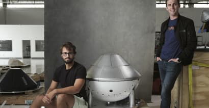 Space factory startup Varda secures NASA partnerships ahead of demo flight next year