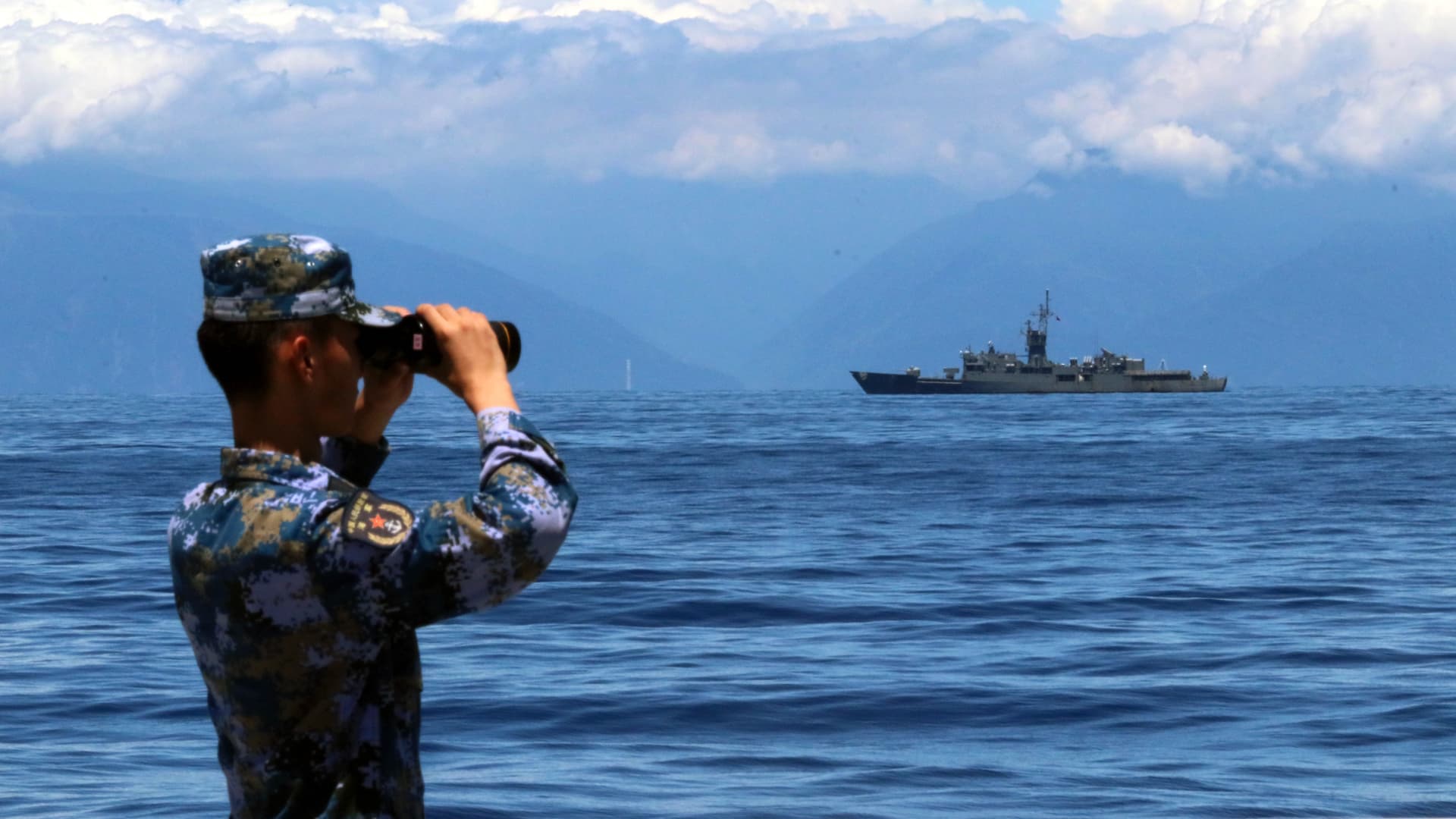 Chinese and Taiwanese warships play high-seas ‘cat and mouse’ as drills due to end