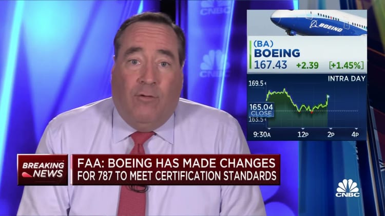 FAA officially clears Boeing 787 Dreamliners for delivery