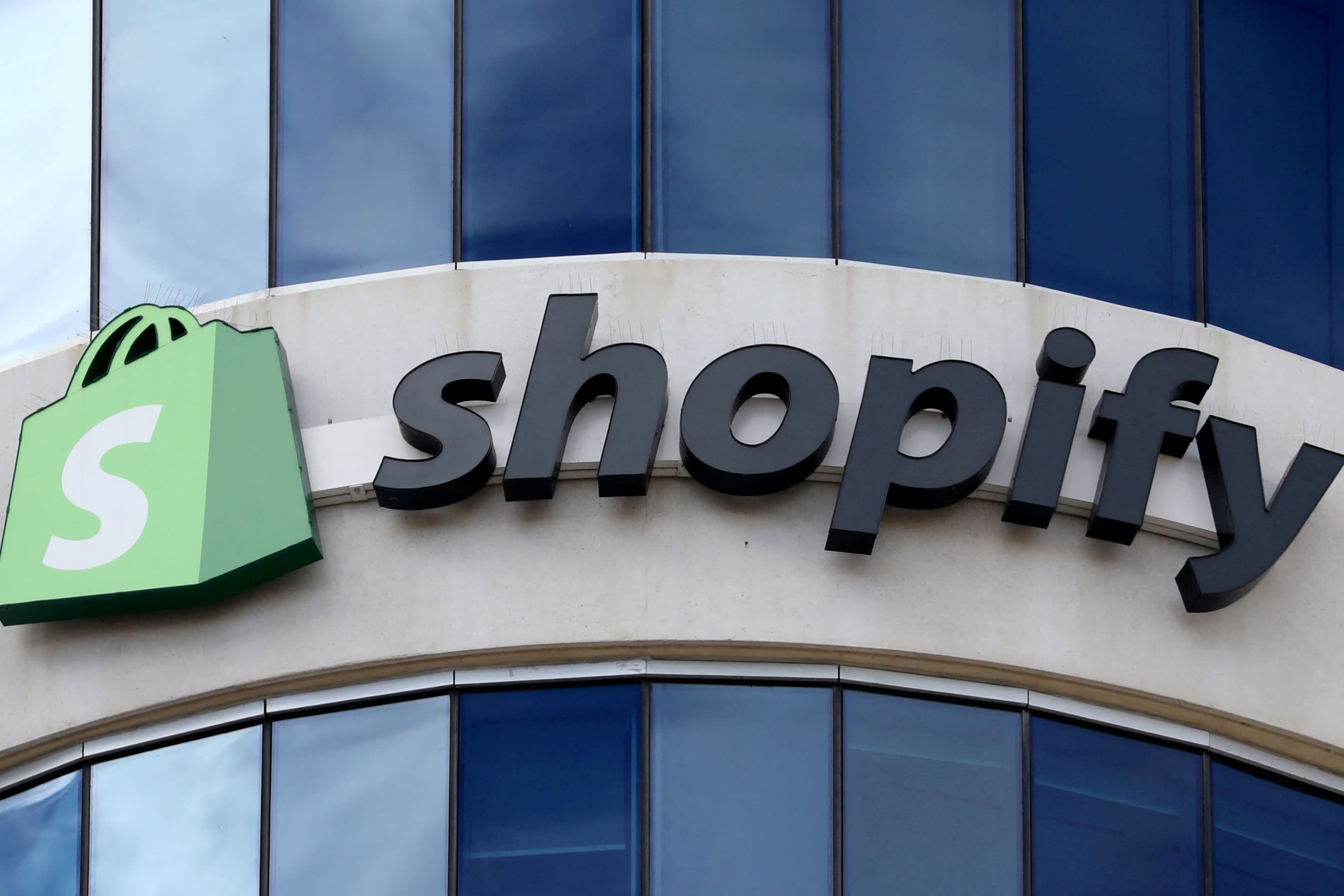Shopify warns sellers towards utilizing Amazon’s ‘Purchase With Prime’ service