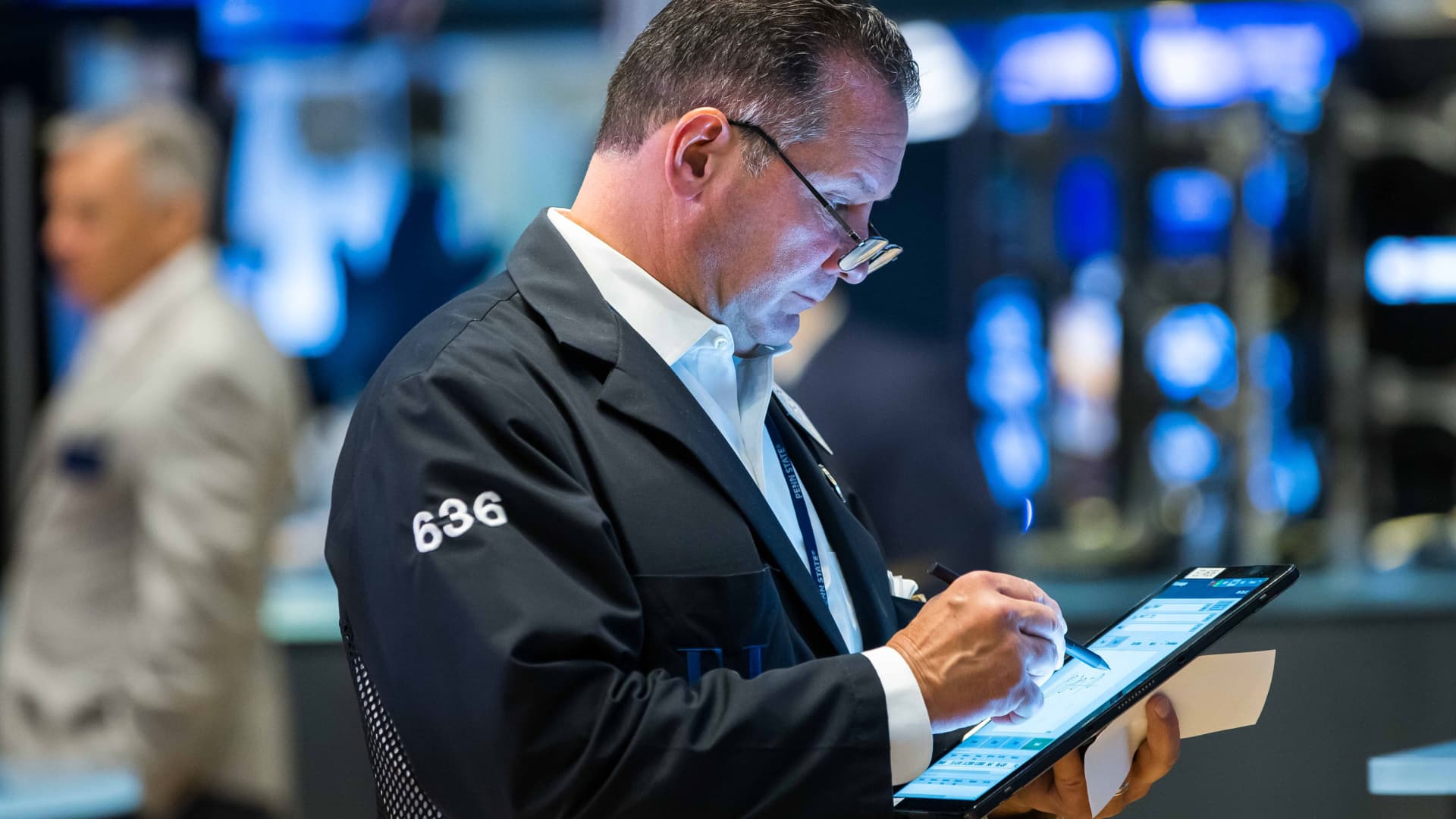 Stock futures fall as Wall Street looks ahead to Jackson Hole