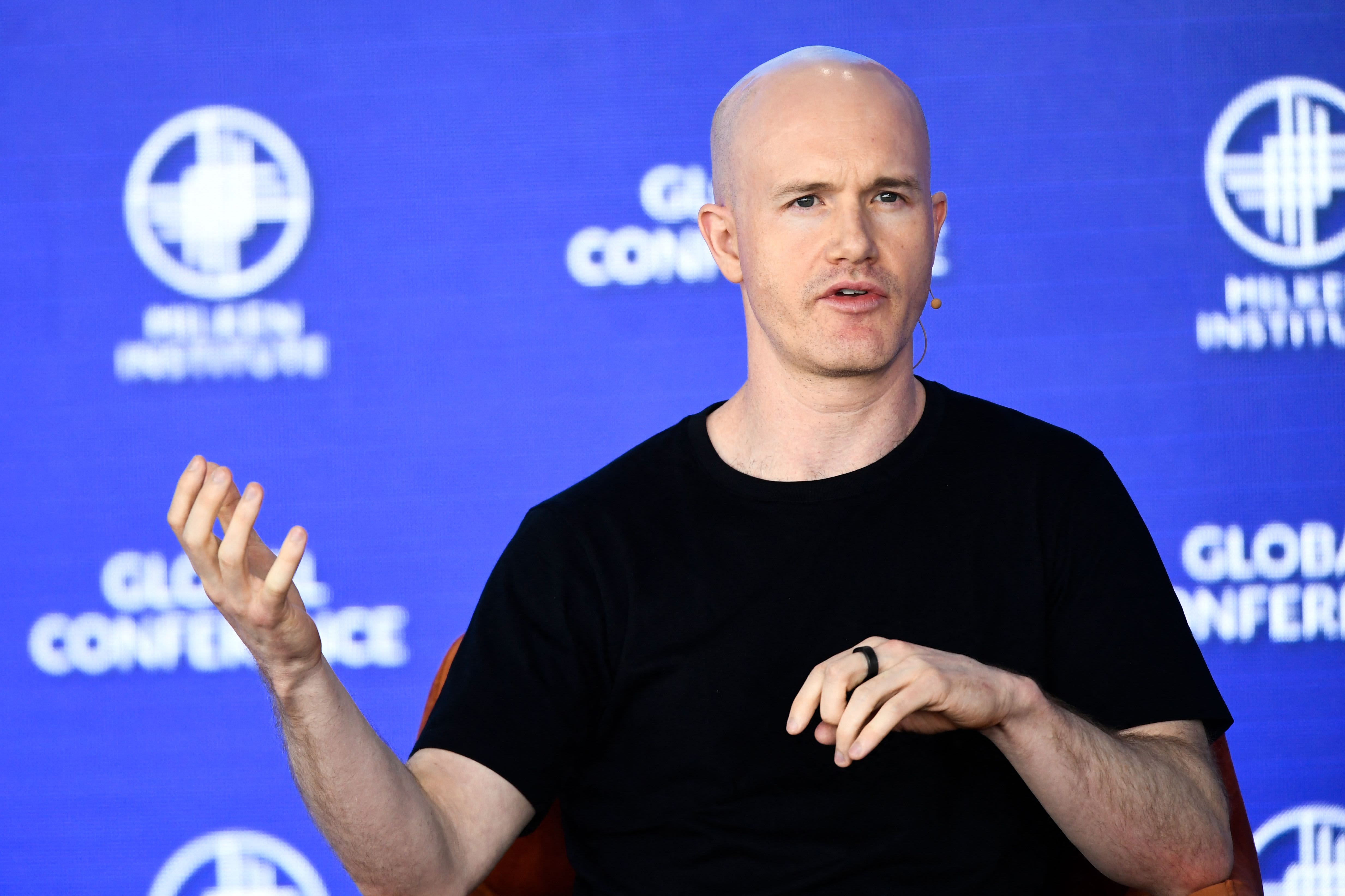 Coinbase CEO Brian Armstrong sounds the alarm about a potential 