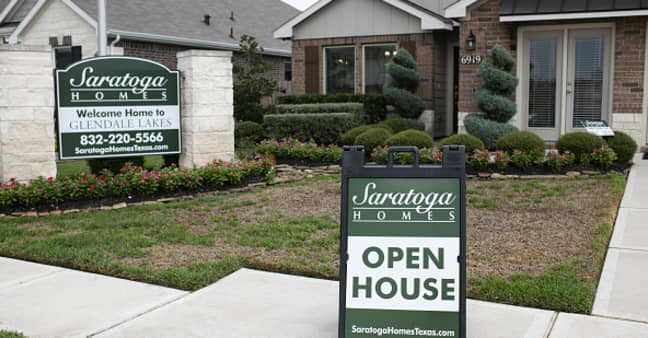 Wild swings in mortgage rates last week caused a rare surge in refinancing