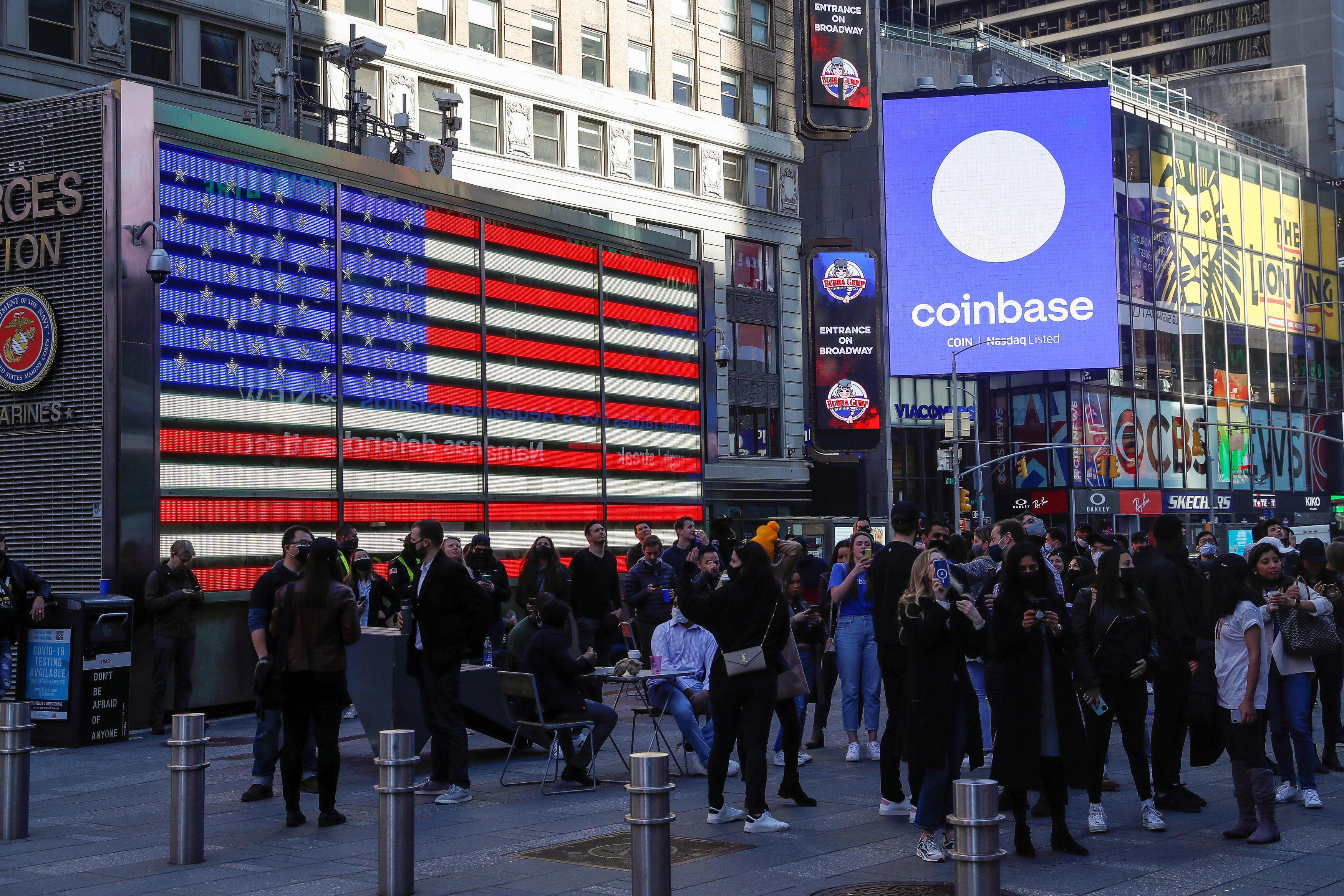 Bank of America downgrades Coinbase, says FTX collapse raises 'contagion risk' for crypto platform