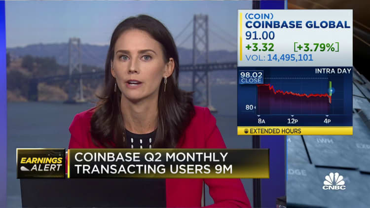 Coinbase misses on revenue and trading volume, driven by bitcoin losses