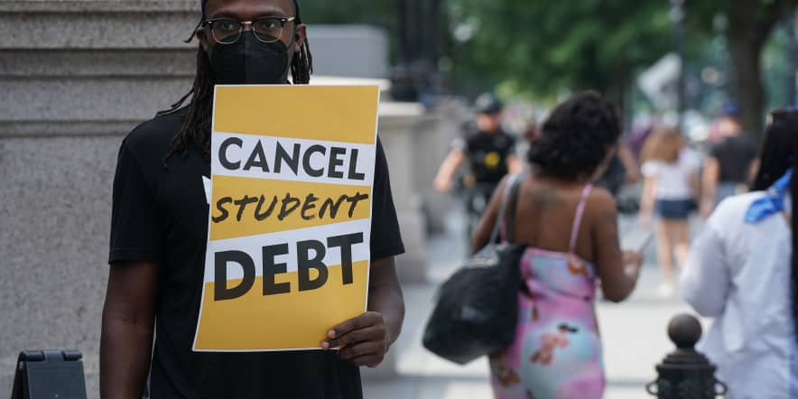 Supreme Court likely to rule that Biden student loan plan is illegal, experts say