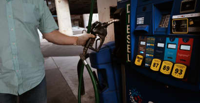 Fuel prices may keep falling after Labor Day, could dip below $3 in some states