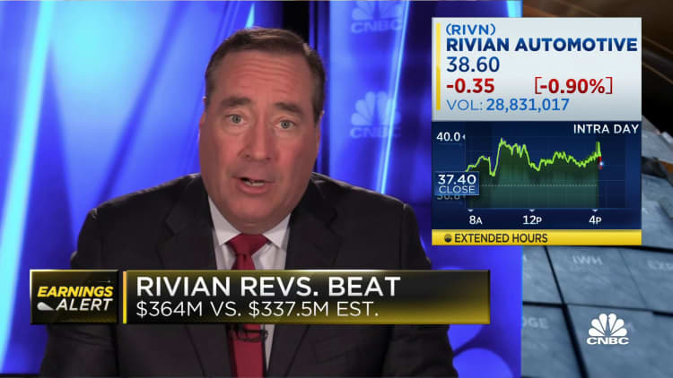 Rivian beats revenue earnings expectations, still faces supply chain headwinds