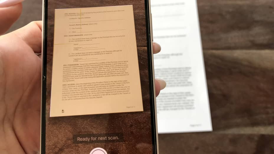 Can Iphone scan documents without app?