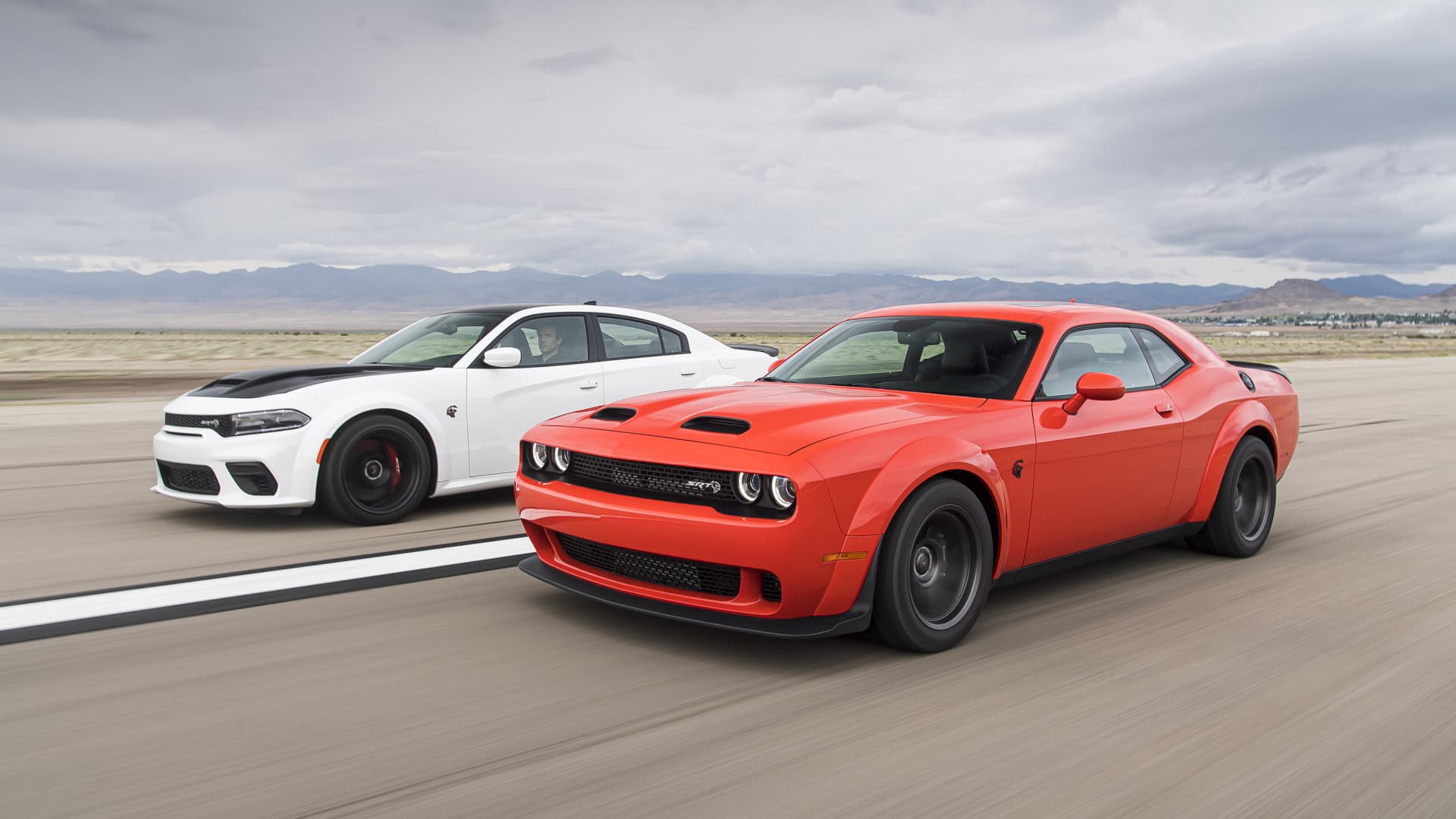 Dodge will discontinue its Challenger and Charger muscle cars next year Auto Recent