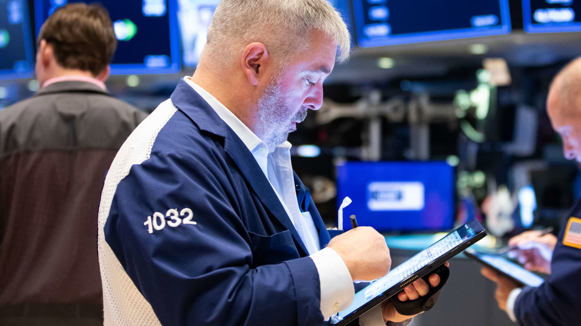 Traders on the floor of the NYSE, Aug. 16, 2022.
