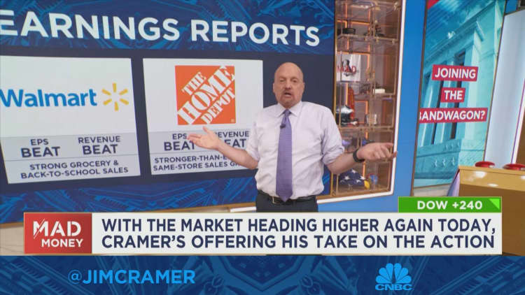 Jim Cramer says fair weather bulls are making a big mistake