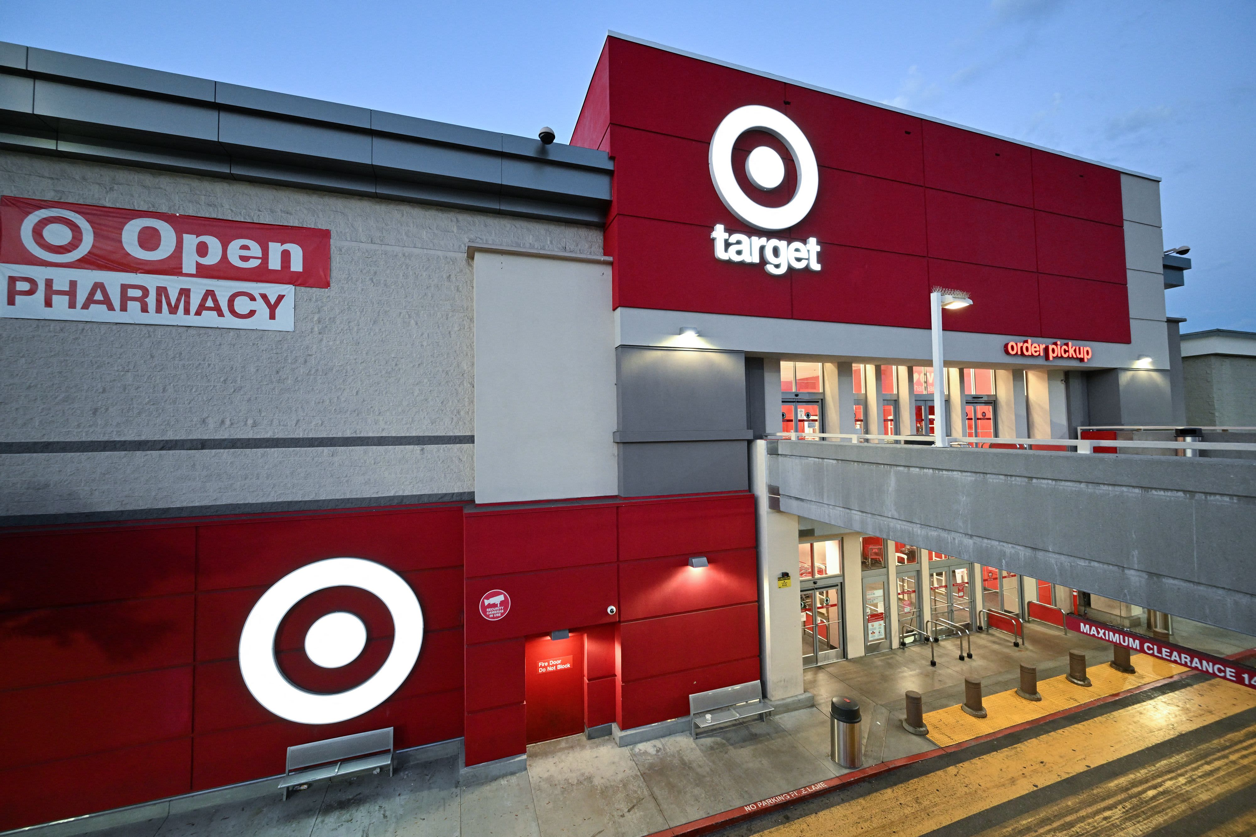 Here are Wall Street analysts’ favorite retail stocks as giants such as Target get set to report