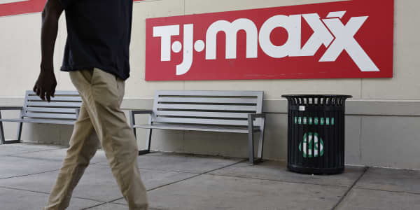 Nimble retailers Costco, TJX to benefit from improving supply chains, Cowen says 