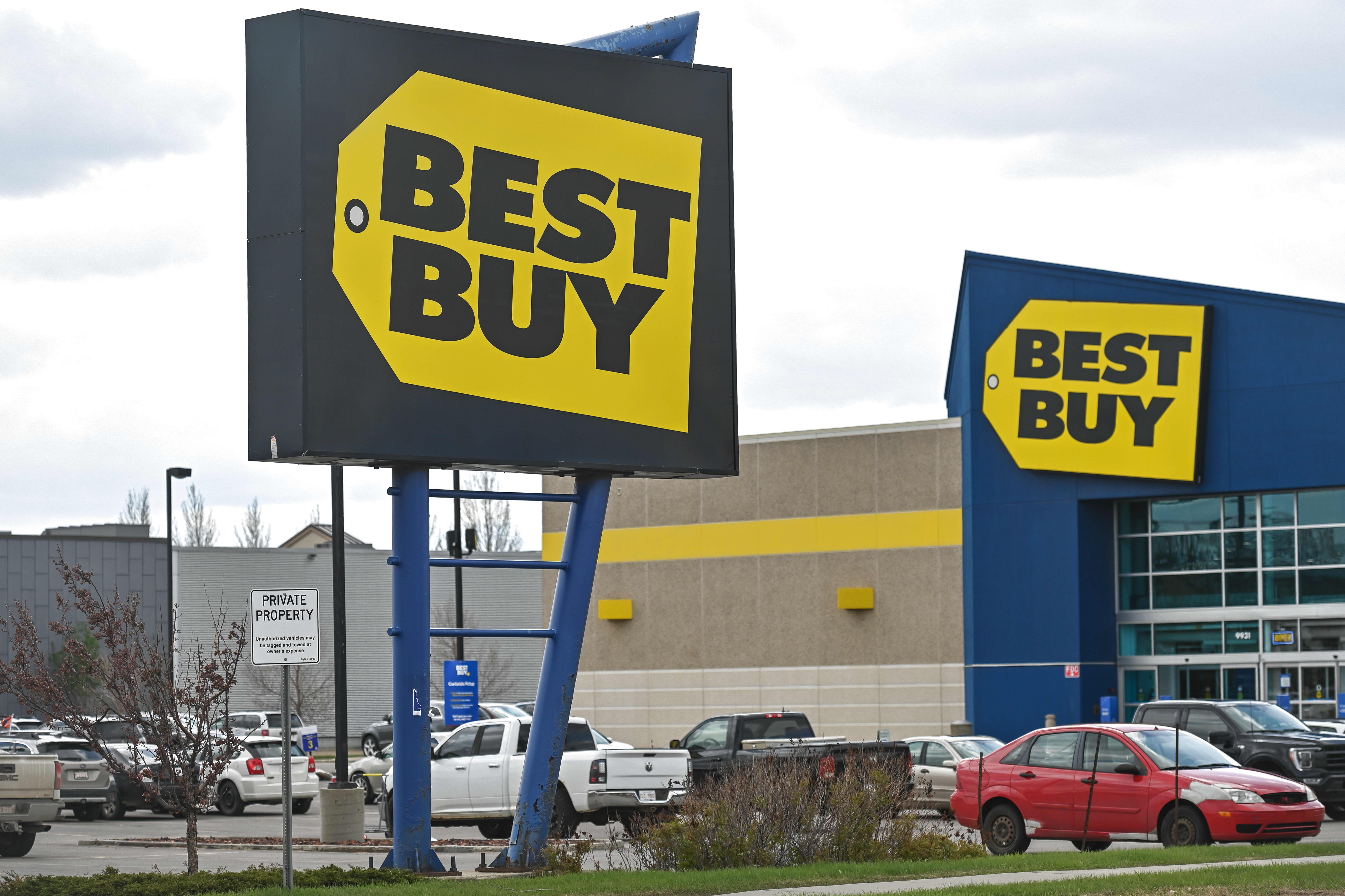 Best Buy lays off hundreds of store employees as shopping trends shift