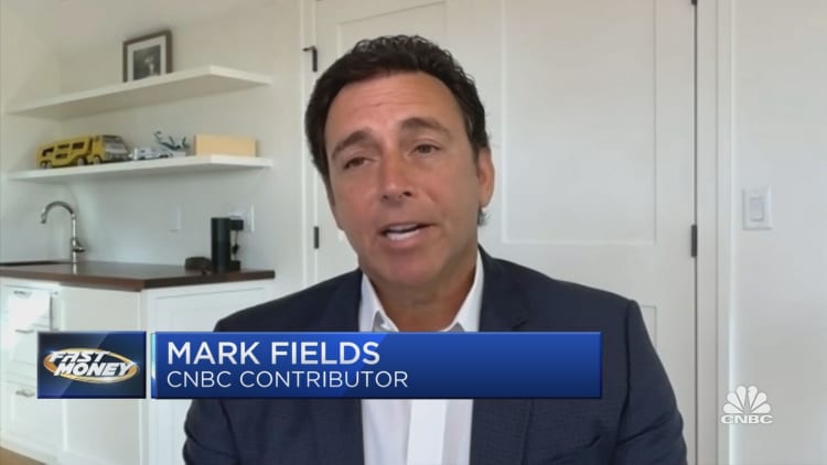 EV makers need enormous amounts of cash to reach mass appeal goals, says fmr. Ford CEO Mark Fields