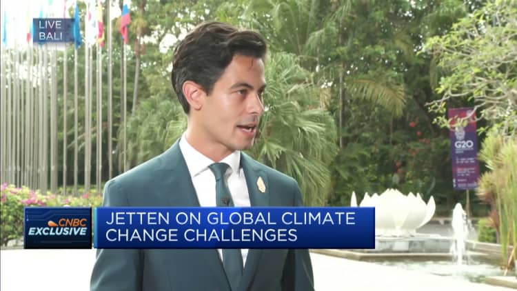 Tough day ahead for G-20 ministers as they check compliance with climate targets, Dutch minister says