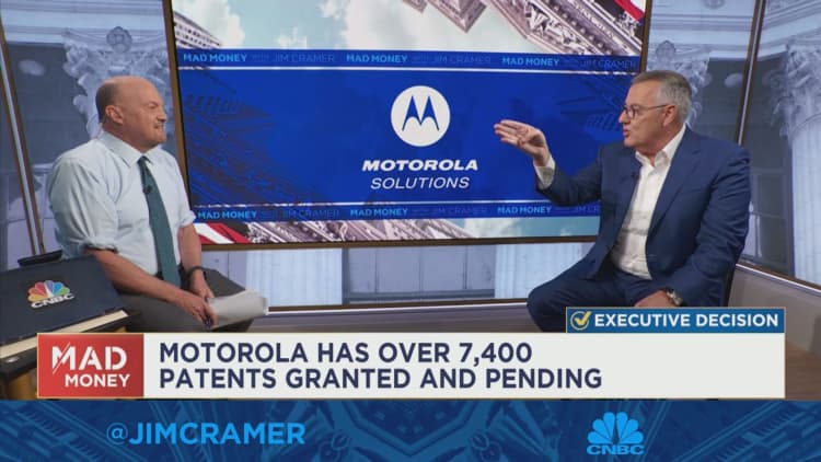 Motorola Solutions CEO says this is the 'strongest demand environment' he has ever seen