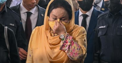 Former Malaysian first lady ordered to serve 10 years in prison for graft