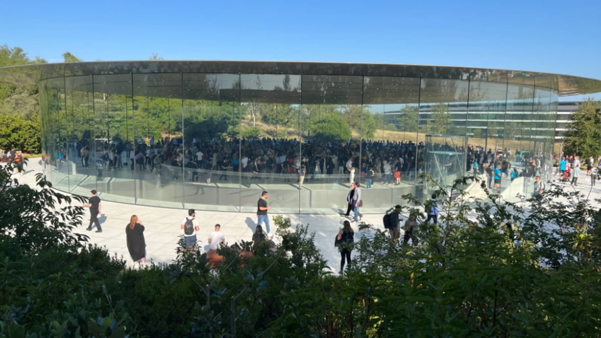 Press gathers for Apple's iPhone 14 event