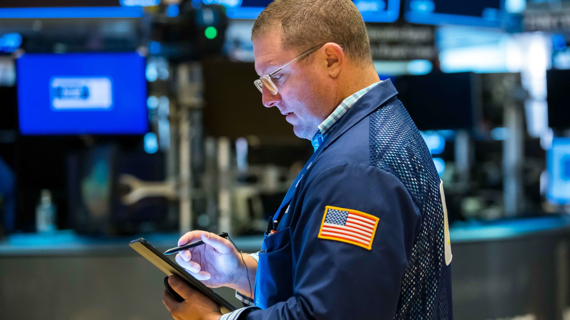 I futures Dow scendono di oltre 270 punti dopo un forte rally di due giorni a Wall Street
