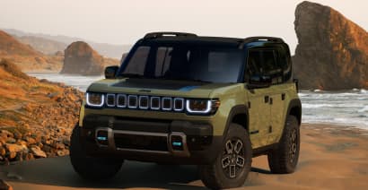 Jeep announces all-electric Wrangler-inspired SUV as one of four new EVs by 2025