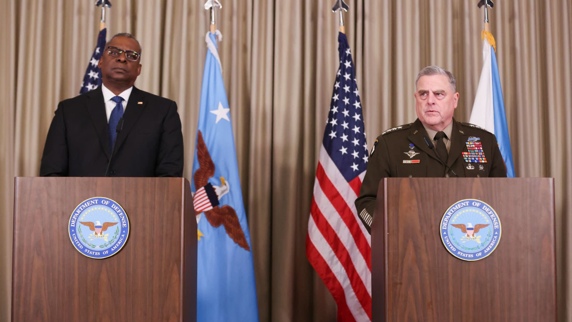 U.S. Secretary of Defense Lloyd J. Austin and U.S. Chairman of the Joint Chiefs of Staff Gen. Mark A. Milley attend a media statement after a meeting of the Ukraine Defense Contact Group at the American military's Ramstein Air Base, near Ramstein-Miesenbach, Germany, September 8, 2022. 