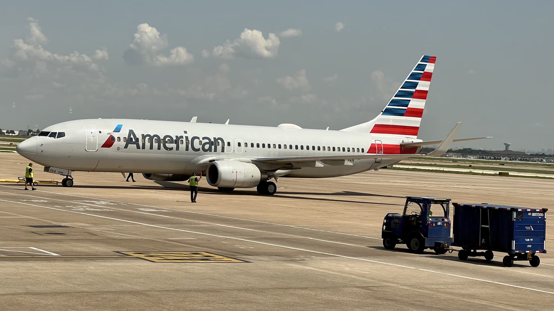 American Airlines pilots’ union rejects new contract proposal