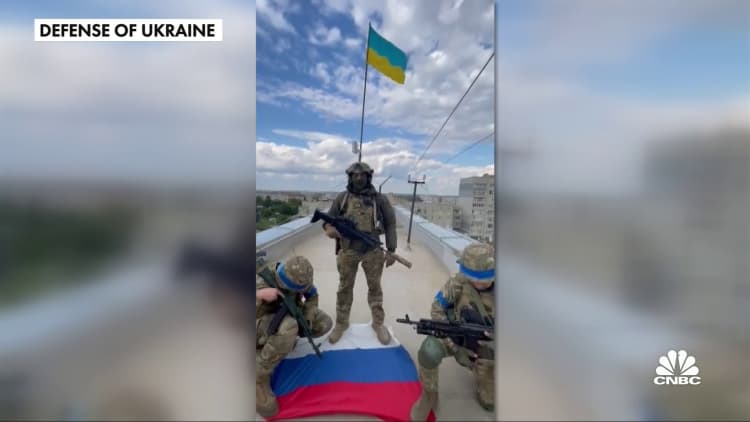 Ucrania afirma que ha recuperado 400 millas cuadradas de territorio del ejército ruso