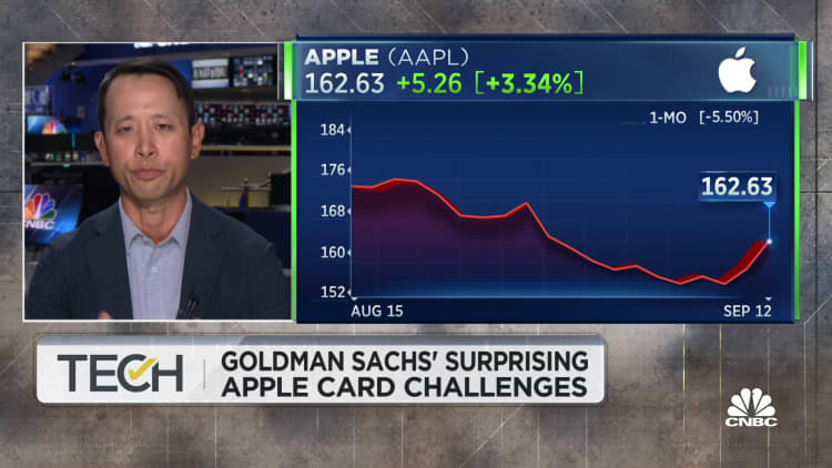 Goldman's Apple Card Faces Growing Credit Losses