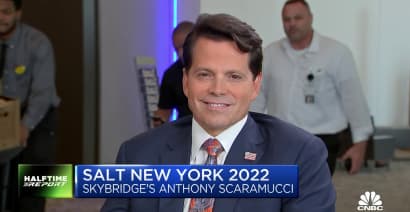 Crypto winter won't end until the Fed rate cycle ends, says Anthony Scaramucci