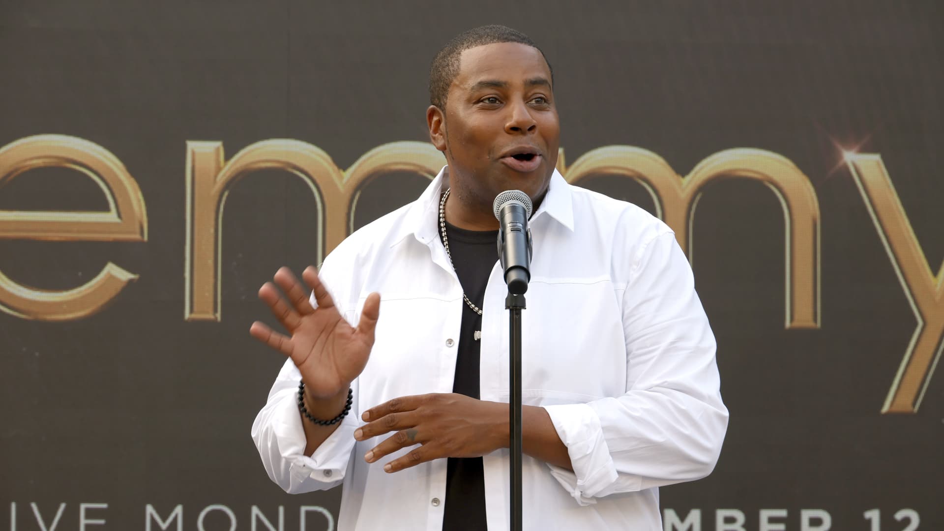 LOS ANGELES, CALIFORNIA - SEPTEMBER 08: Kenan Thompson speaks onstage during the 74th Primetime Emmys Press Preview at the Television Academy on September 08, 2022 in Los Angeles, California. (Photo by Frazer Harrison/Getty Images)