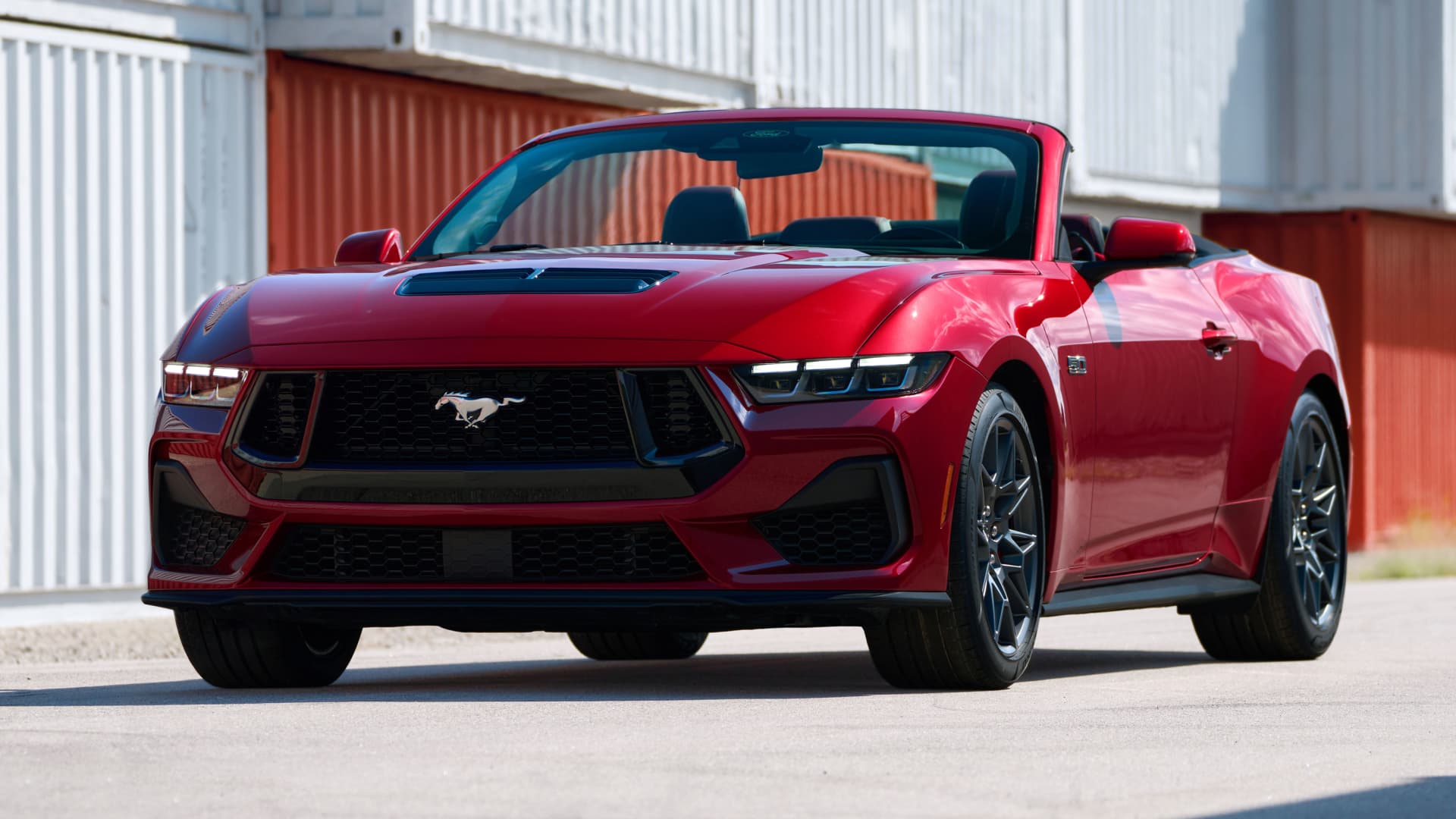 Ford unveils new gas-powered Mustang, while muscle car rivals go electric Auto Recent