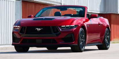 Ford sees opportunity for Mustang as competitors abandon V8 engines