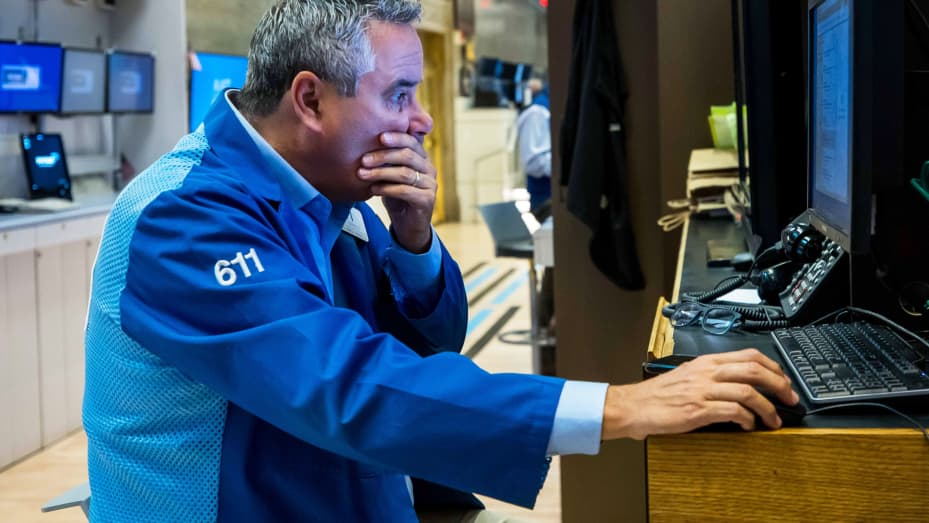Traders on the floor of the NYSE, Sept. 14, 2022.