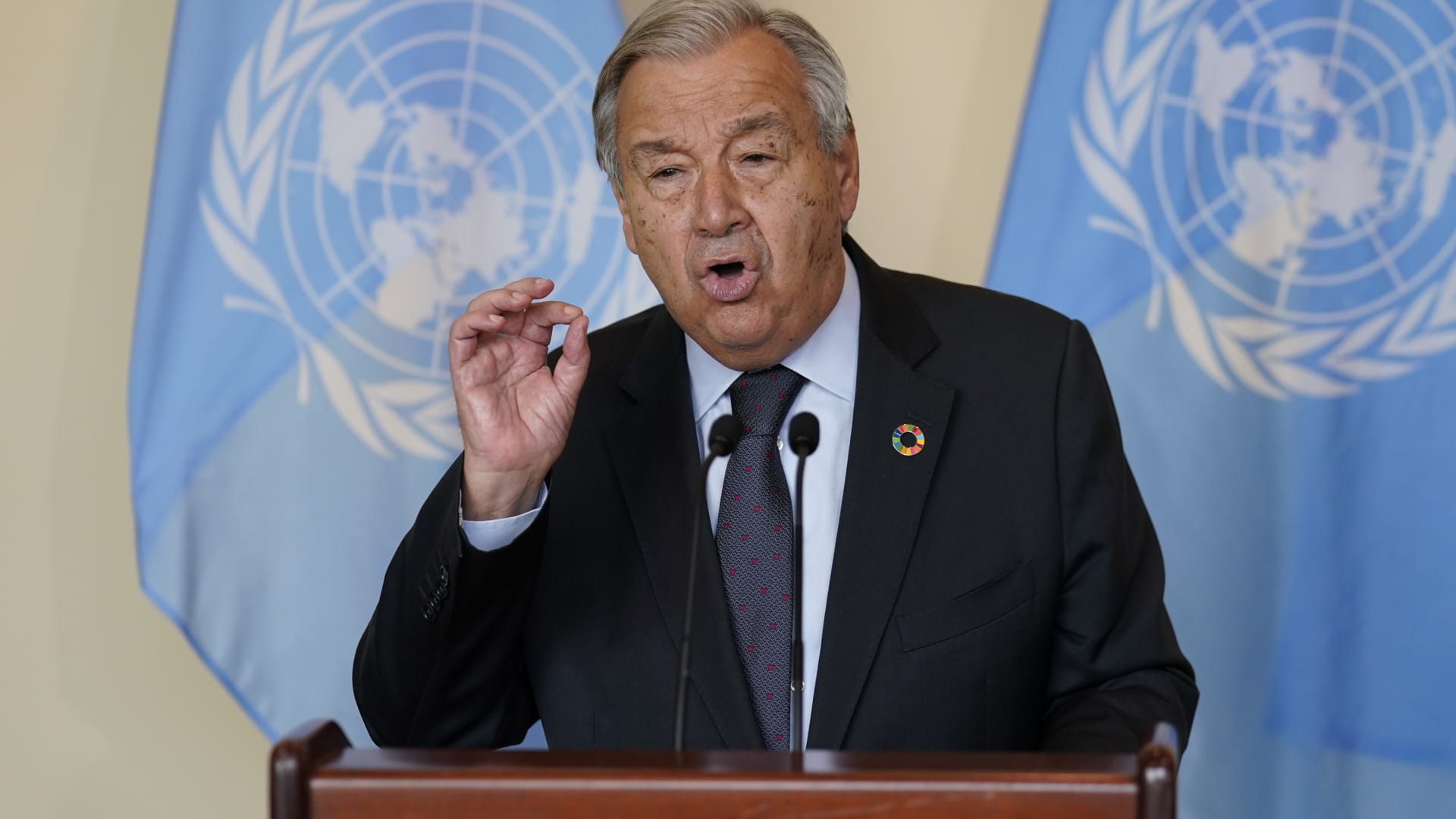 UN’s Guterres says ‘polluters must pay’, calls for tax on fossil fuels