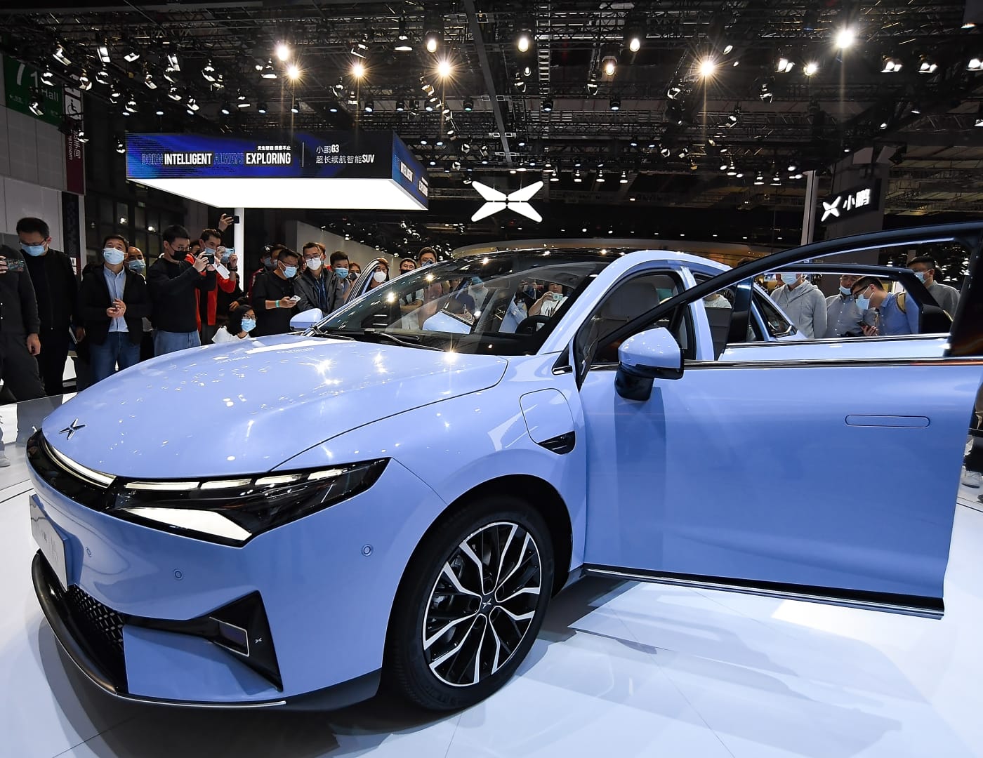 Chinese EV maker Xpeng launches rival to Tesla's semi-autonomous ...