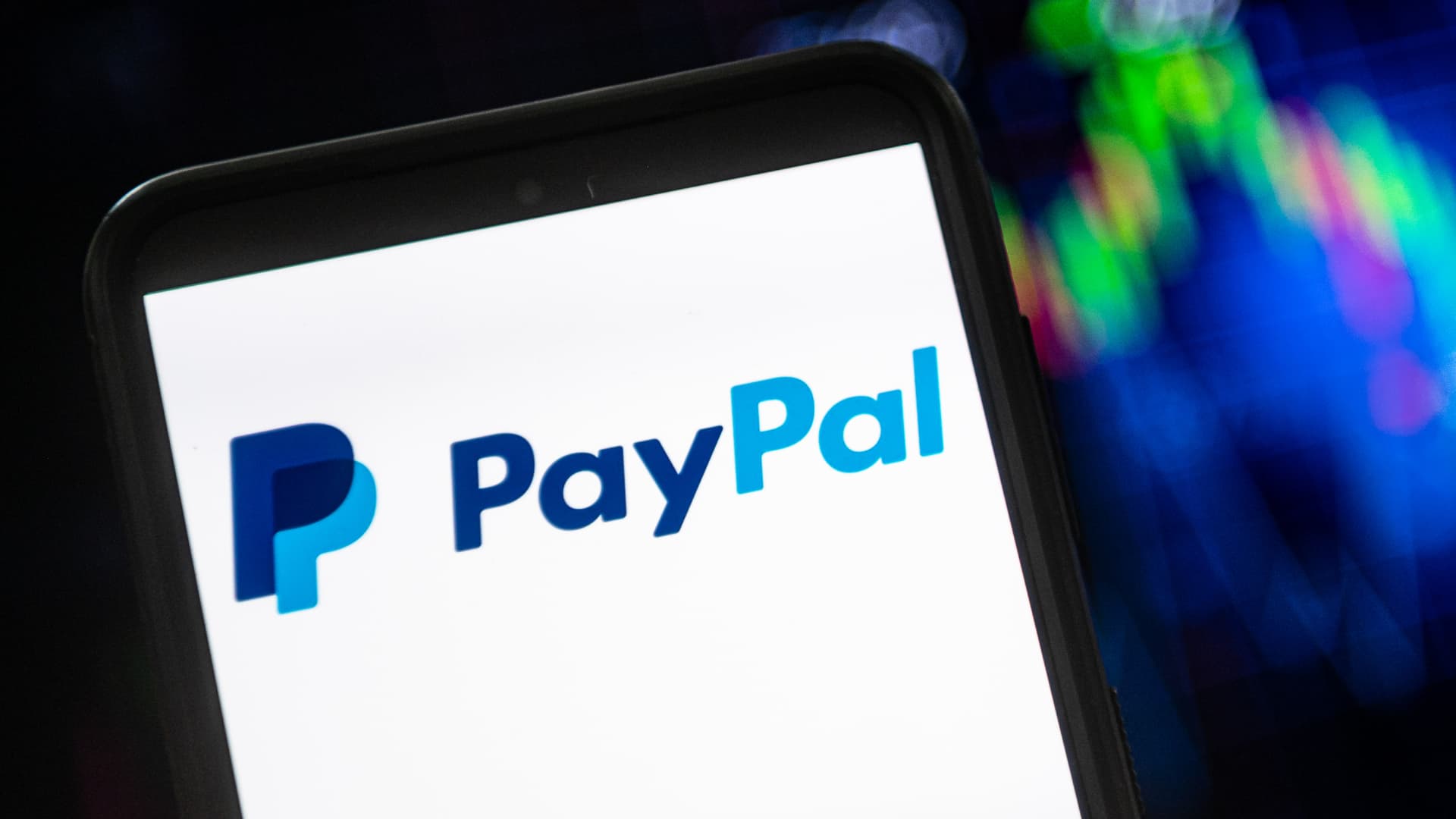 PayPal is trying to drag its 435 million users into the 0 billion stablecoin market — here's why