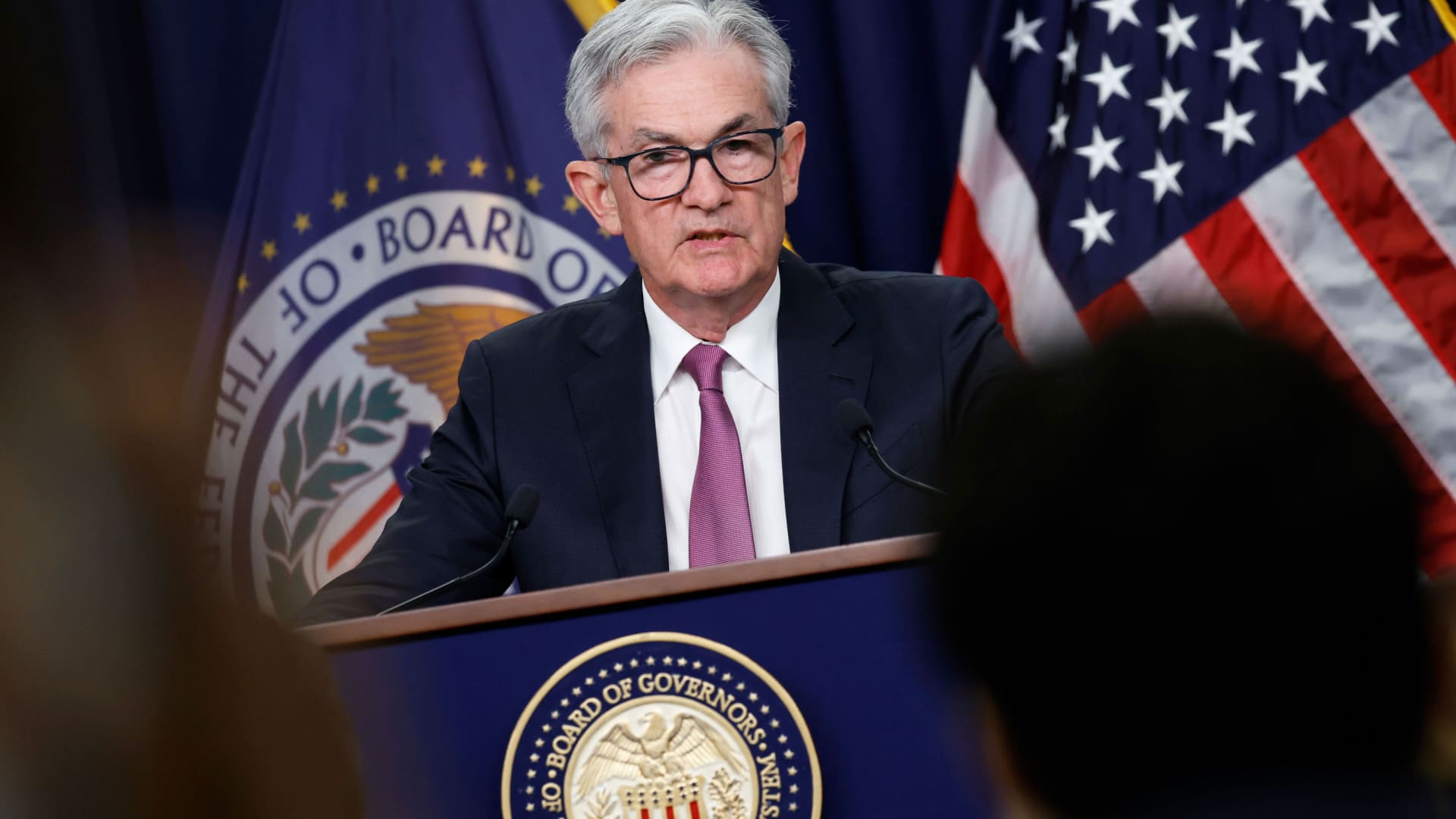 Fed approves 0.75-point hike to take rates to highest since 2008 and hints at ch..