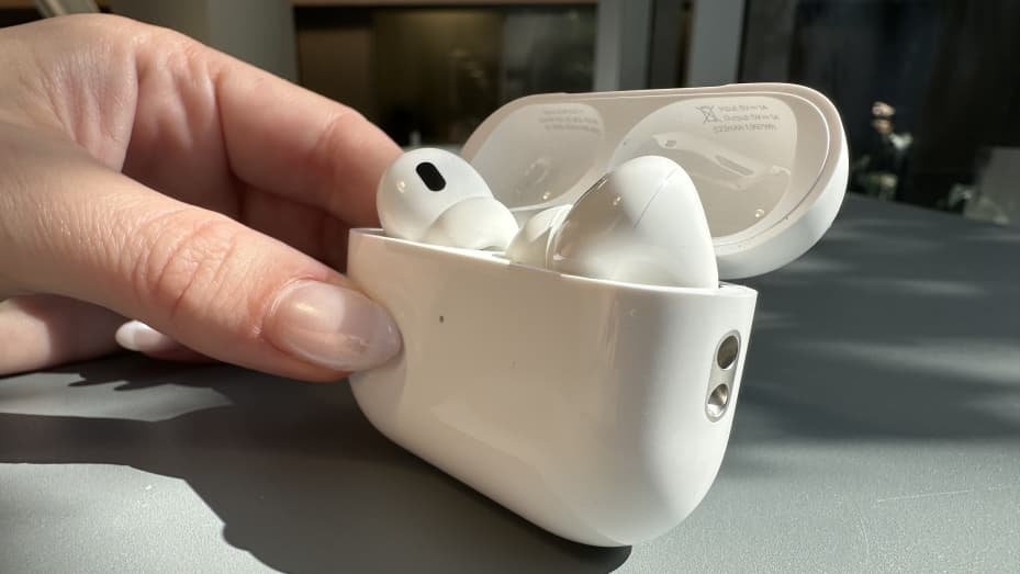 Review: Apple's new AirPods are a first-class update to an already superb  product