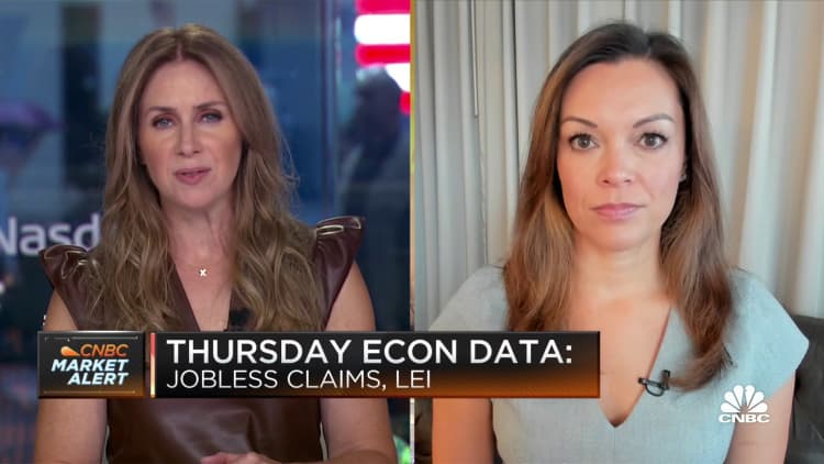 Markets will face recession 'decision time' once it hits prior lows, says SoFi's Liz Young