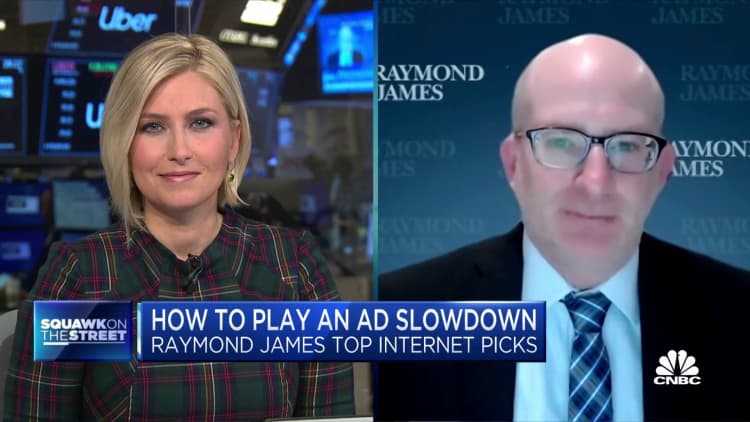 With valuations coming in and cost cuts, we like Alphabet and Meta, says Raymond James' Kessler