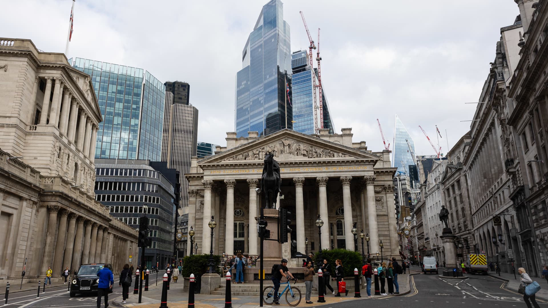 Bank of England says it won’t hesitate to hike rates after pound falls to histor..