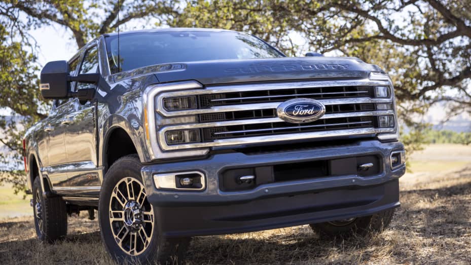  Las ventas de camionetas Ford en diciembre ayudan a reducir la caída general de las ventas
