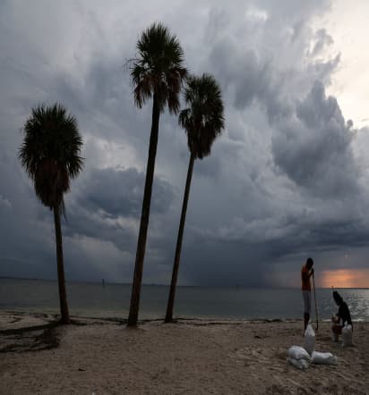 Orlando, Tampa airports suspending operations ahead of Hurricane Ian