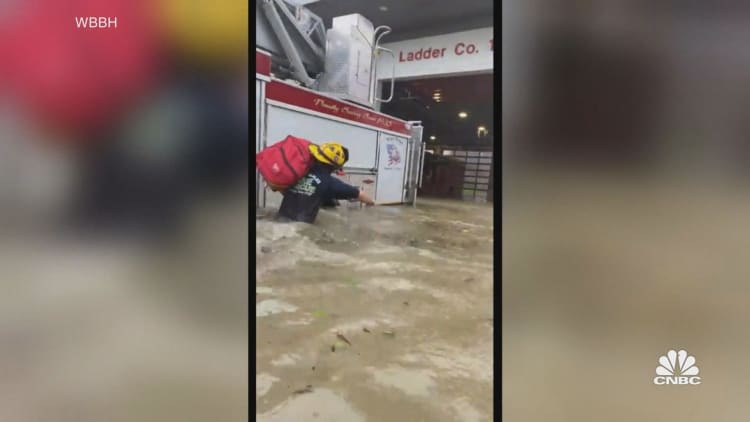 Naples, Florida, fire rescue crew deals with rising waters in its own firehouse