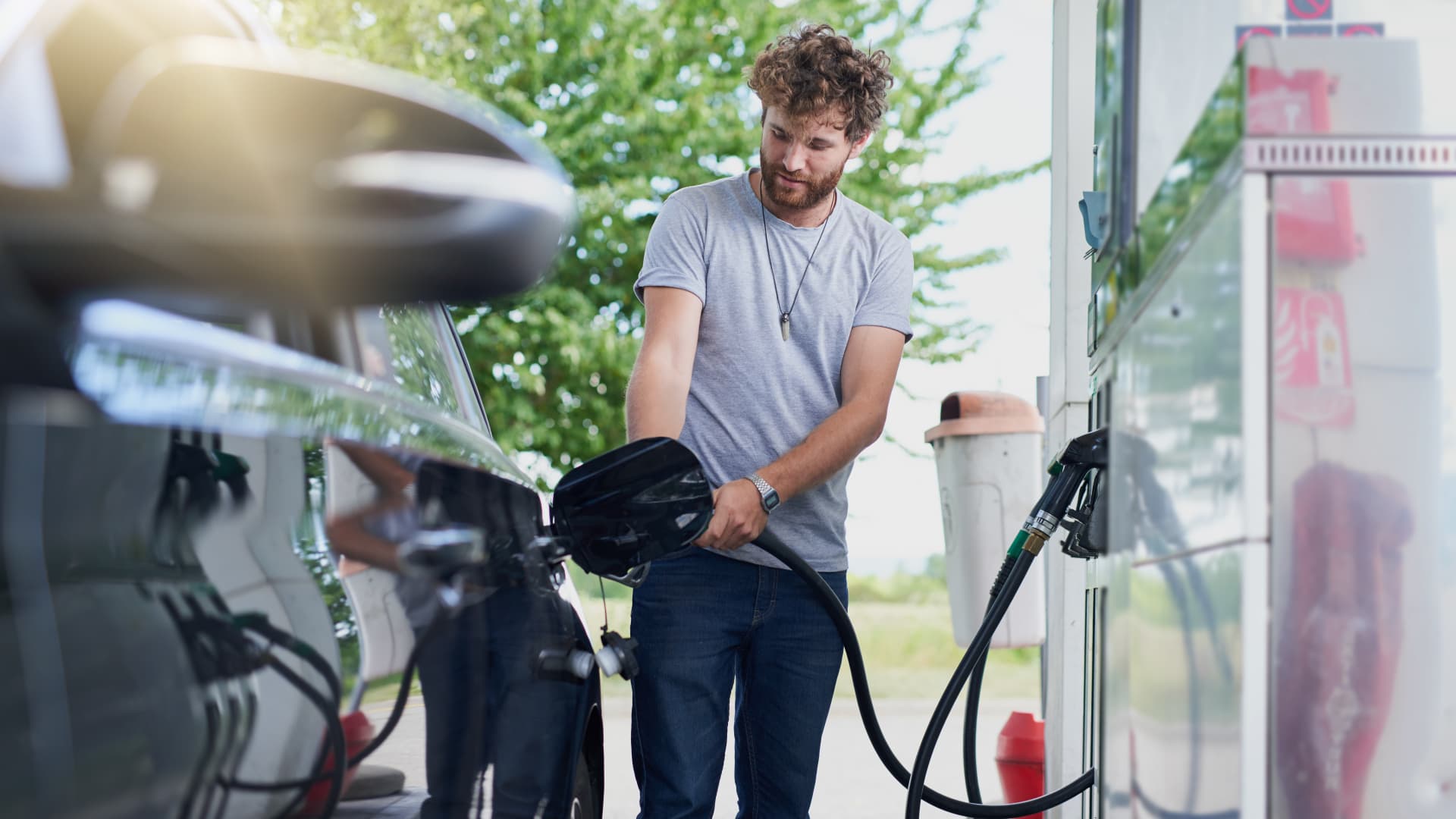 These 5 gas rewards programs that can save you money at the pump