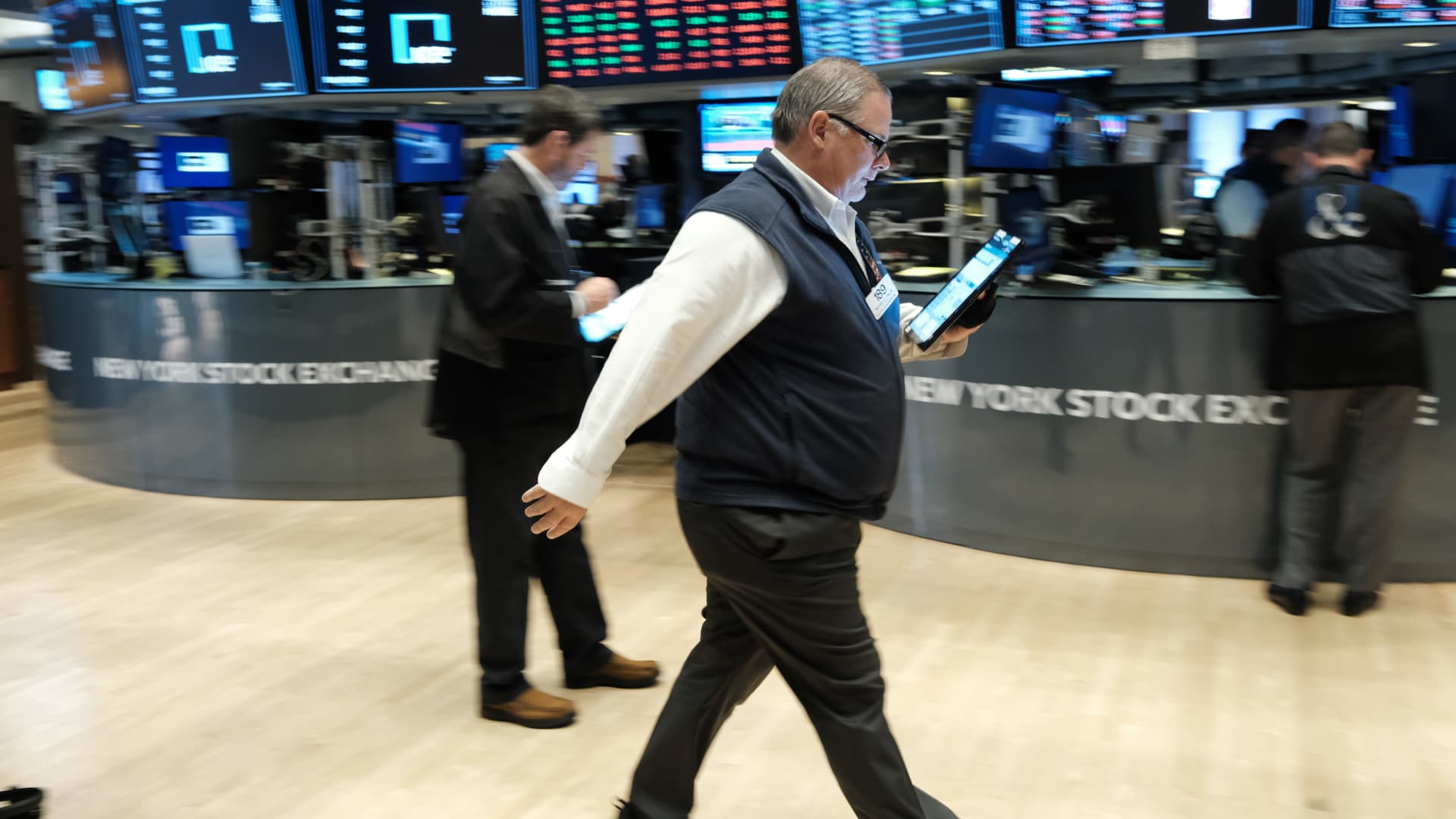 Stock futures tick up slightly on Wednesday after two-day market rally ends - CNBC