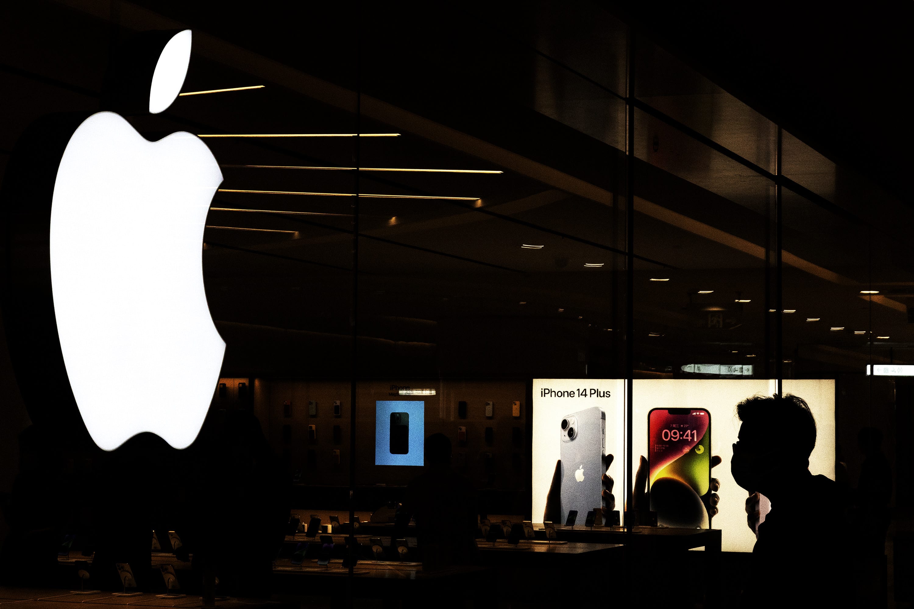 Apple, Nvidia and Disney are in the news. Here's a recap, along with the Club take on each